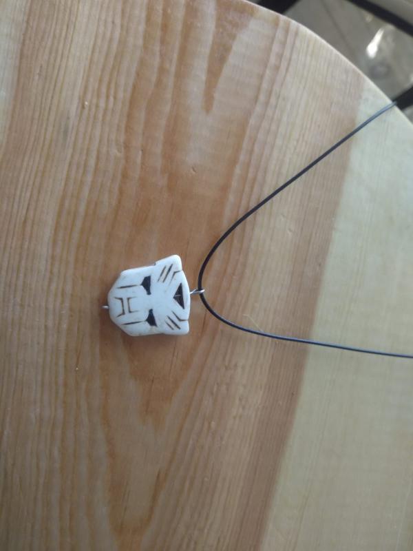 Totem Doğal Tukuaz Taş Kolye