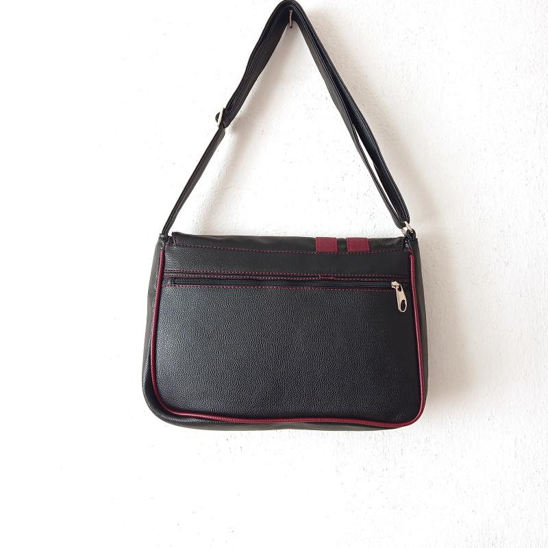 KALİTELİ SUNİ DERİ UNİSEX ASKILI OMUZ ÇANTASI EVRAK ÇANTASI POSTACI ÇANTASI 35X25X8 SİYAH BORDO