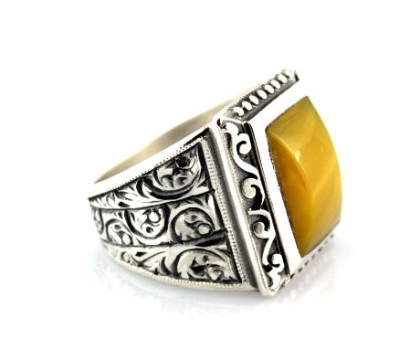 Sarı Kehribar Taşlı El Kalem İşi Gümüş Erkek Yüzüğü